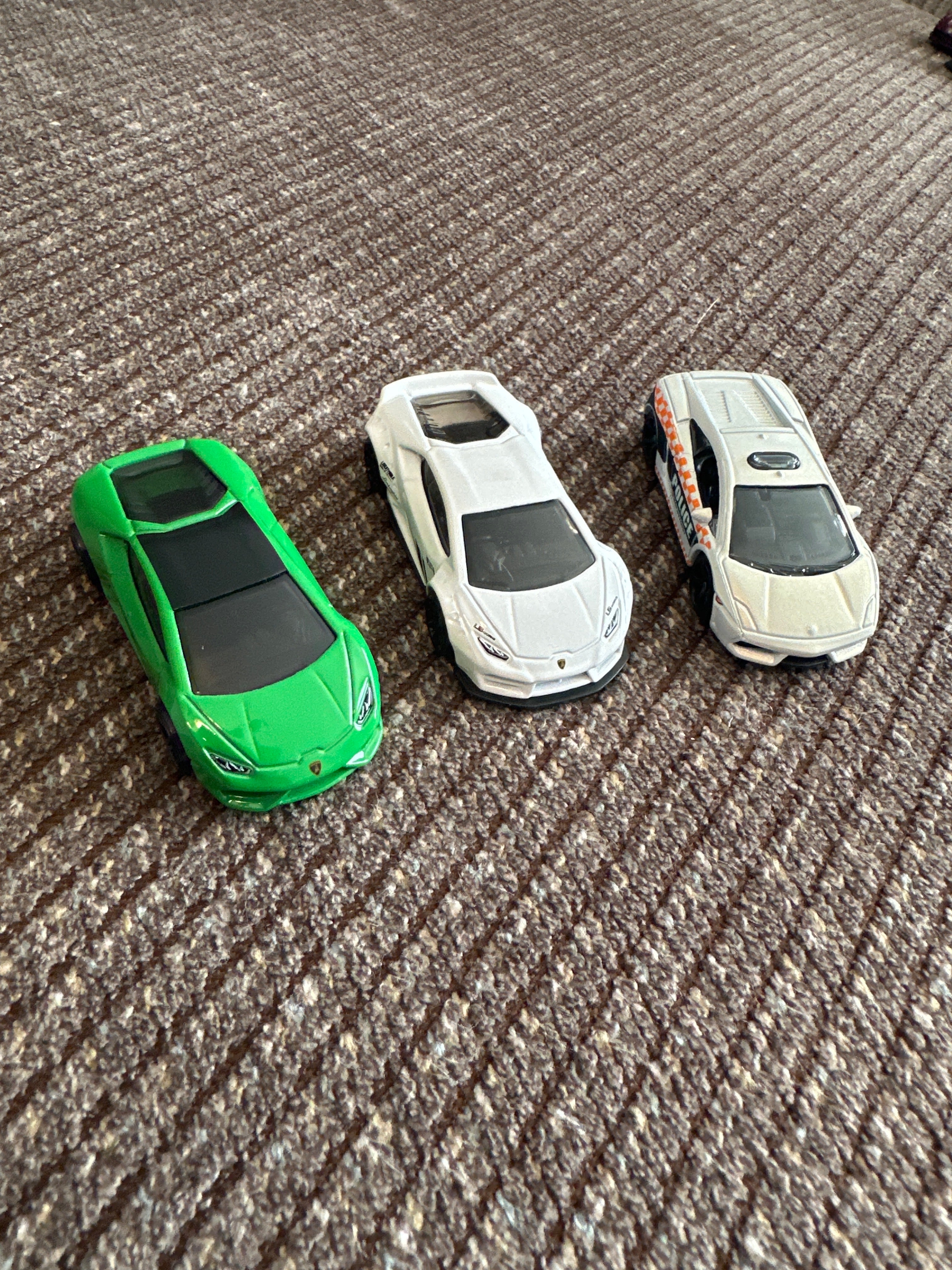 Lamborghini 3-Car Bundle – Hot Wheels Huracán + Matchbox Gallardo Polizia (Loose)