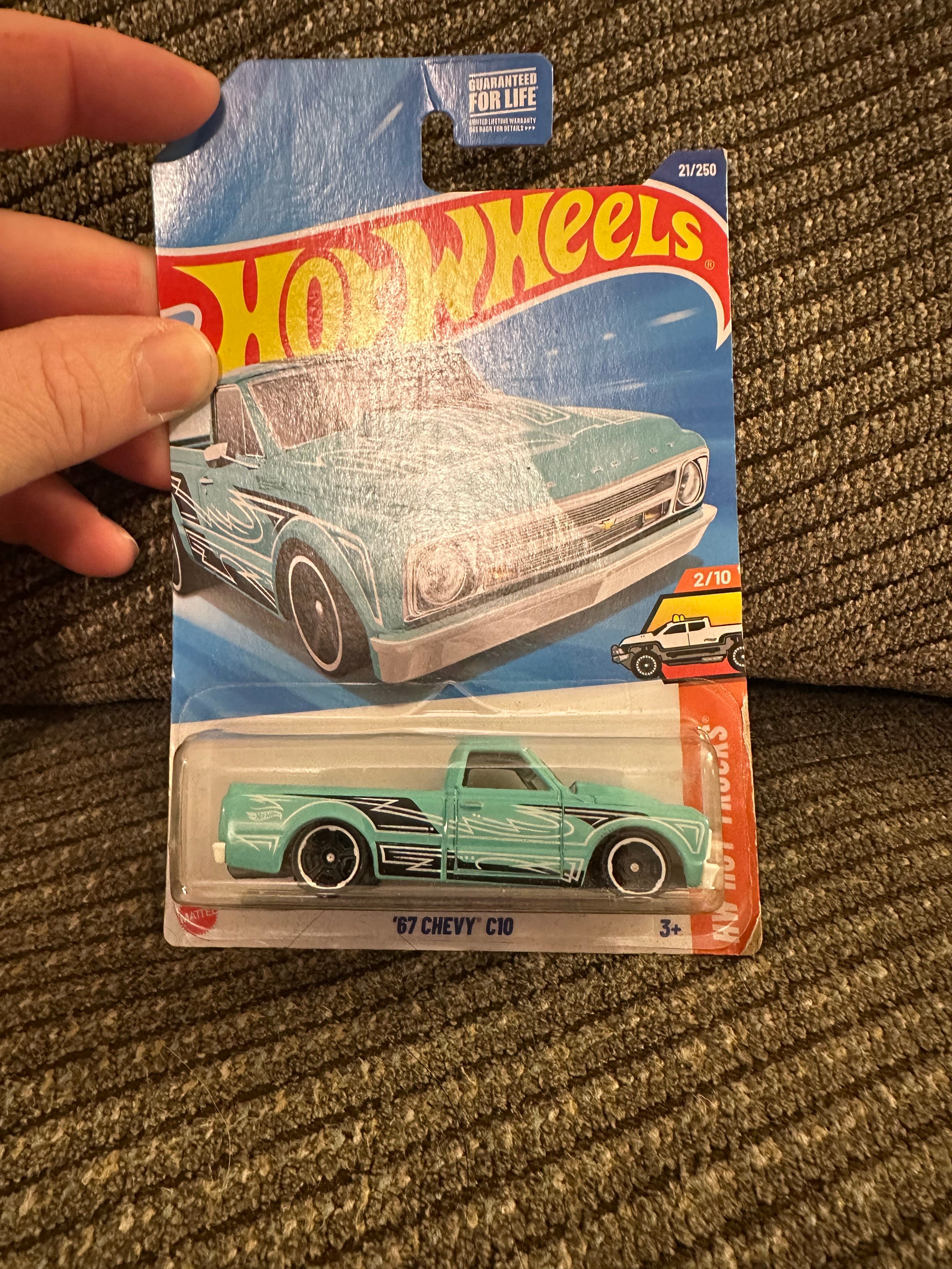 Hot Wheels ’67 Chevy C10 – Custom Street Style Pickup – Teal