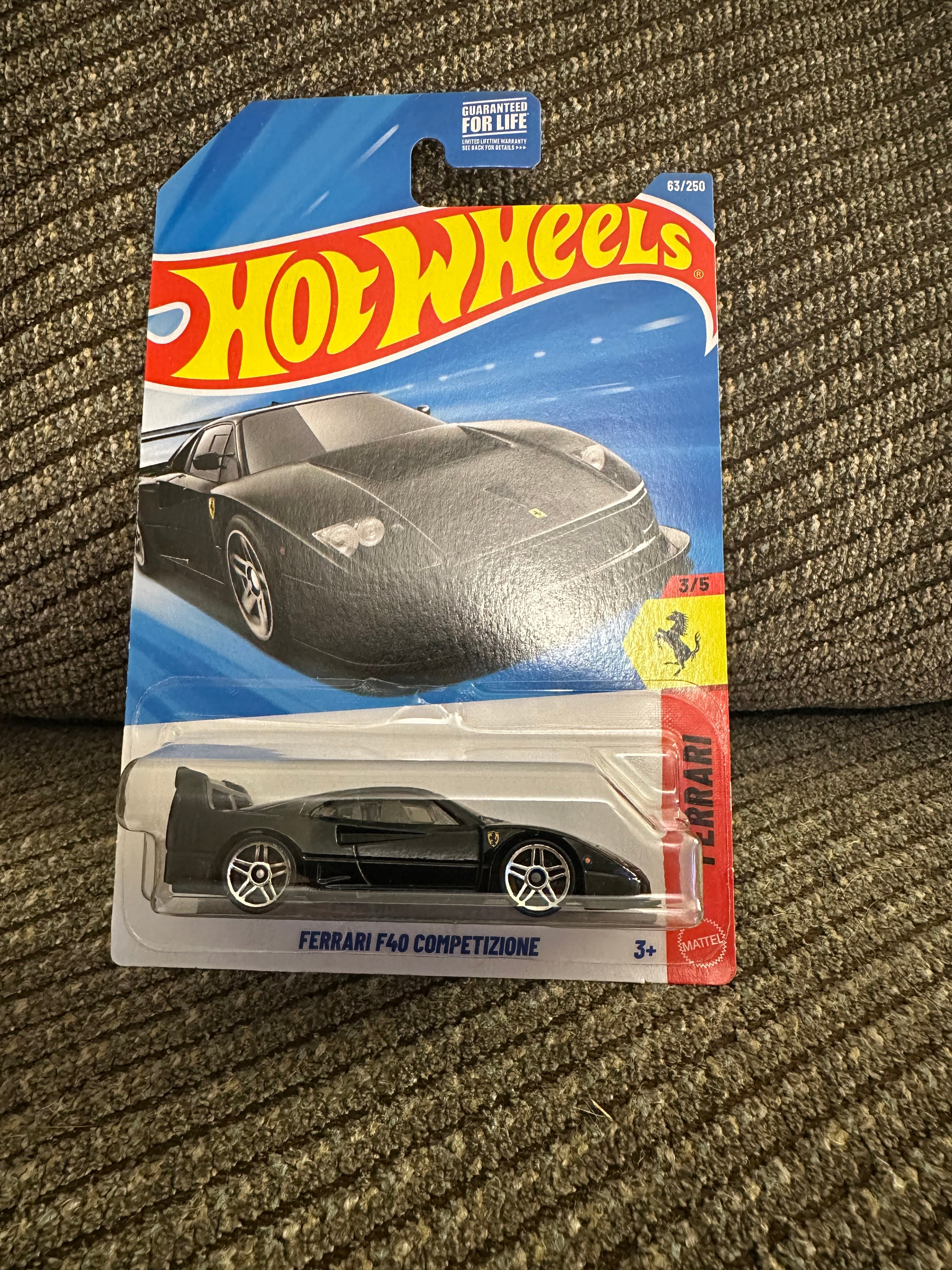 Hot Wheels Ferrari F40 Competizione – Black – HW Exotics