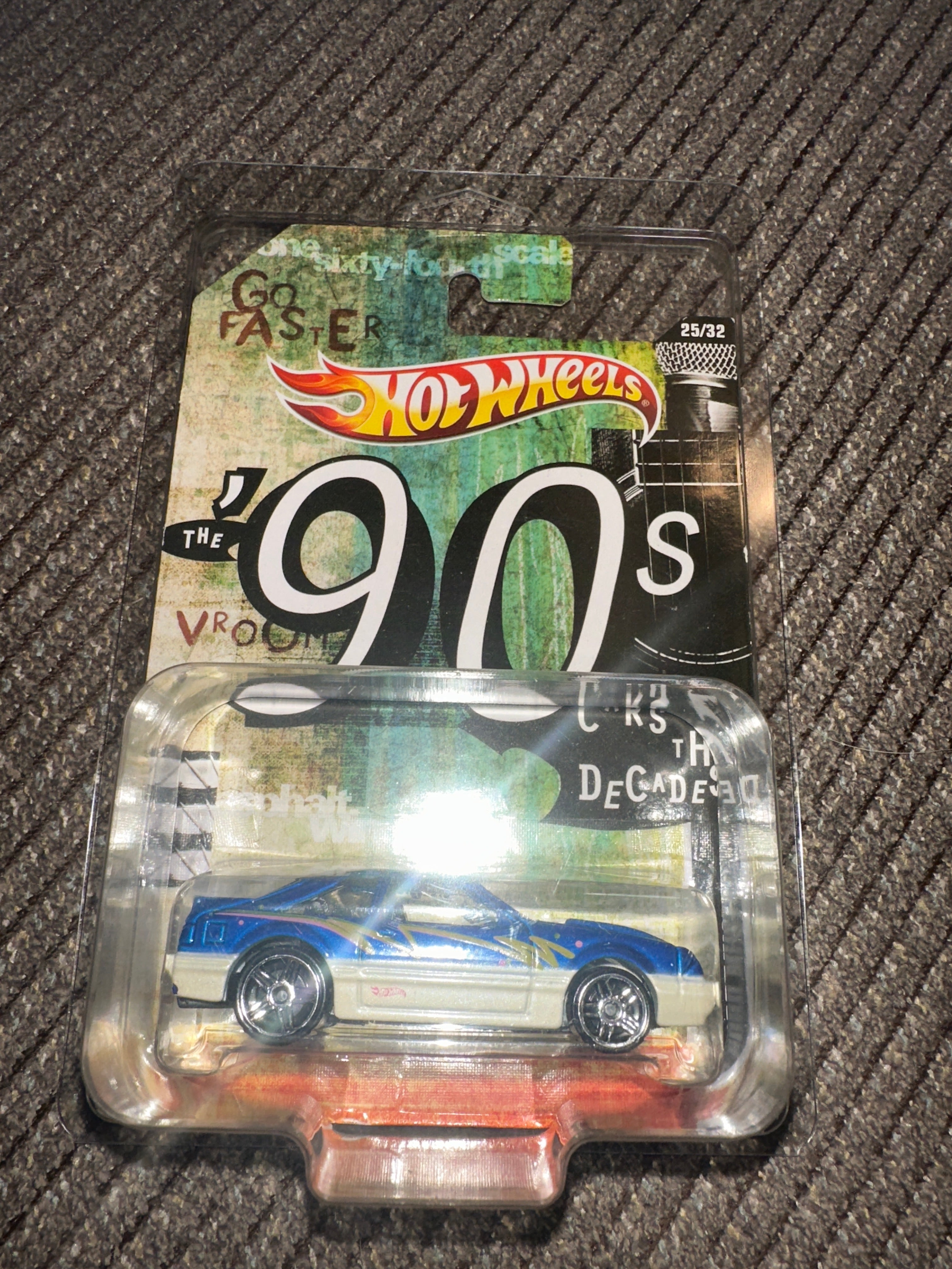 Hot Wheels ’90s Decades Ford Mustang – Carded w/ Protector Sleeve (25/32)