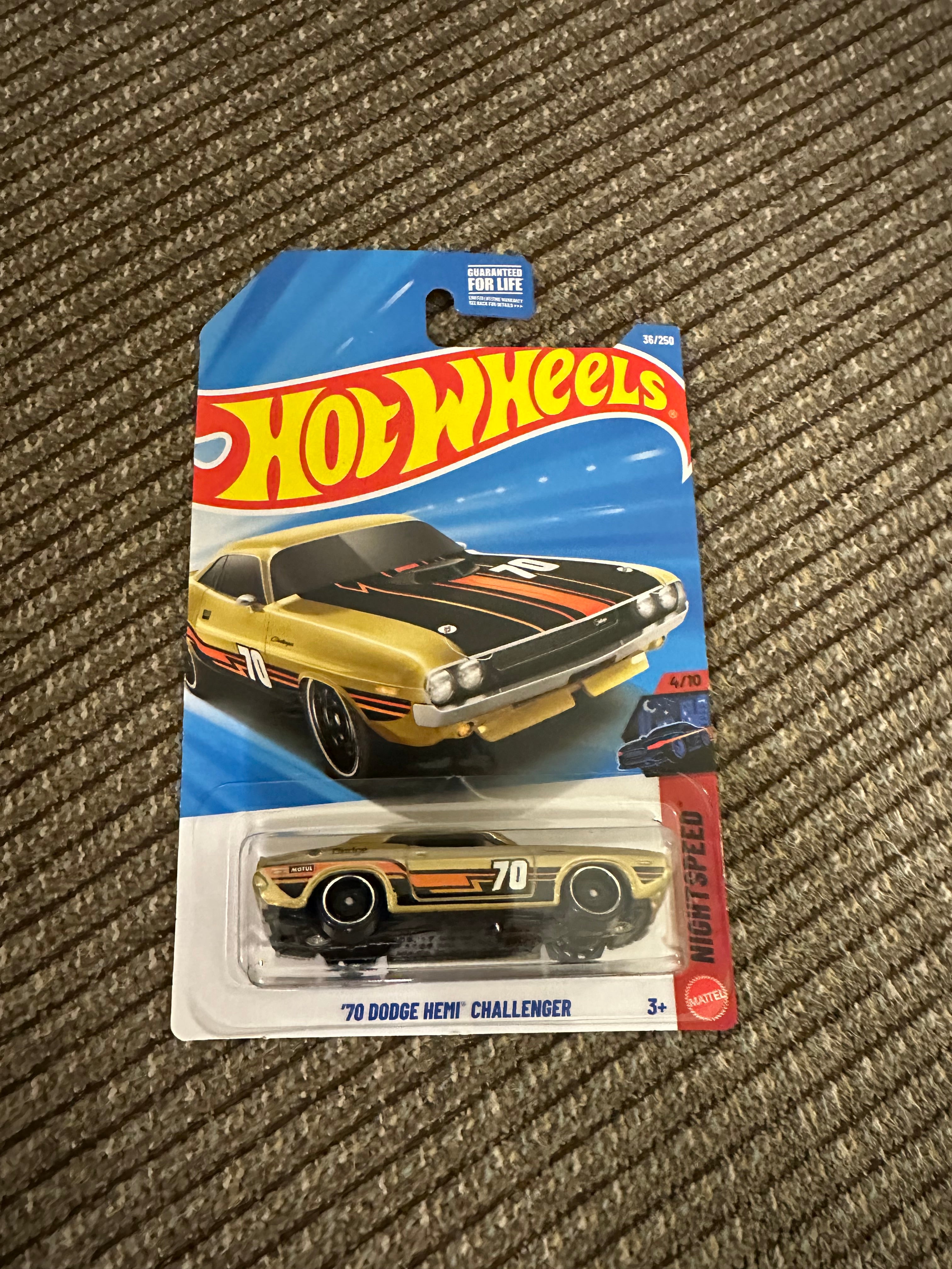 💪 Hot Wheels ’70 Dodge Hemi Challenger – Mainline Muscle