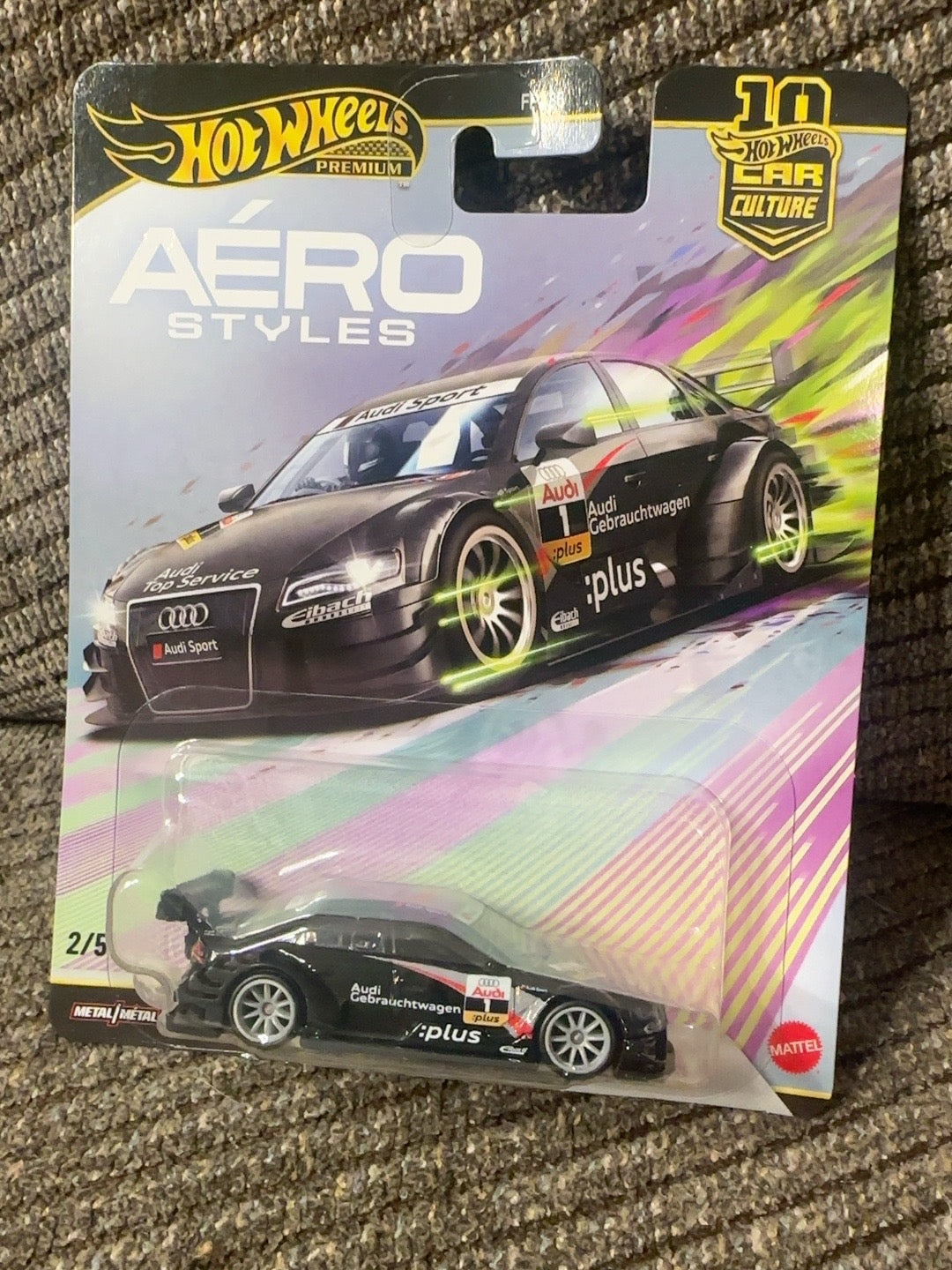 Original photo of Hot Wheels Premium Aéro Styles 2008 Audi A4 Touring Car black 2/5