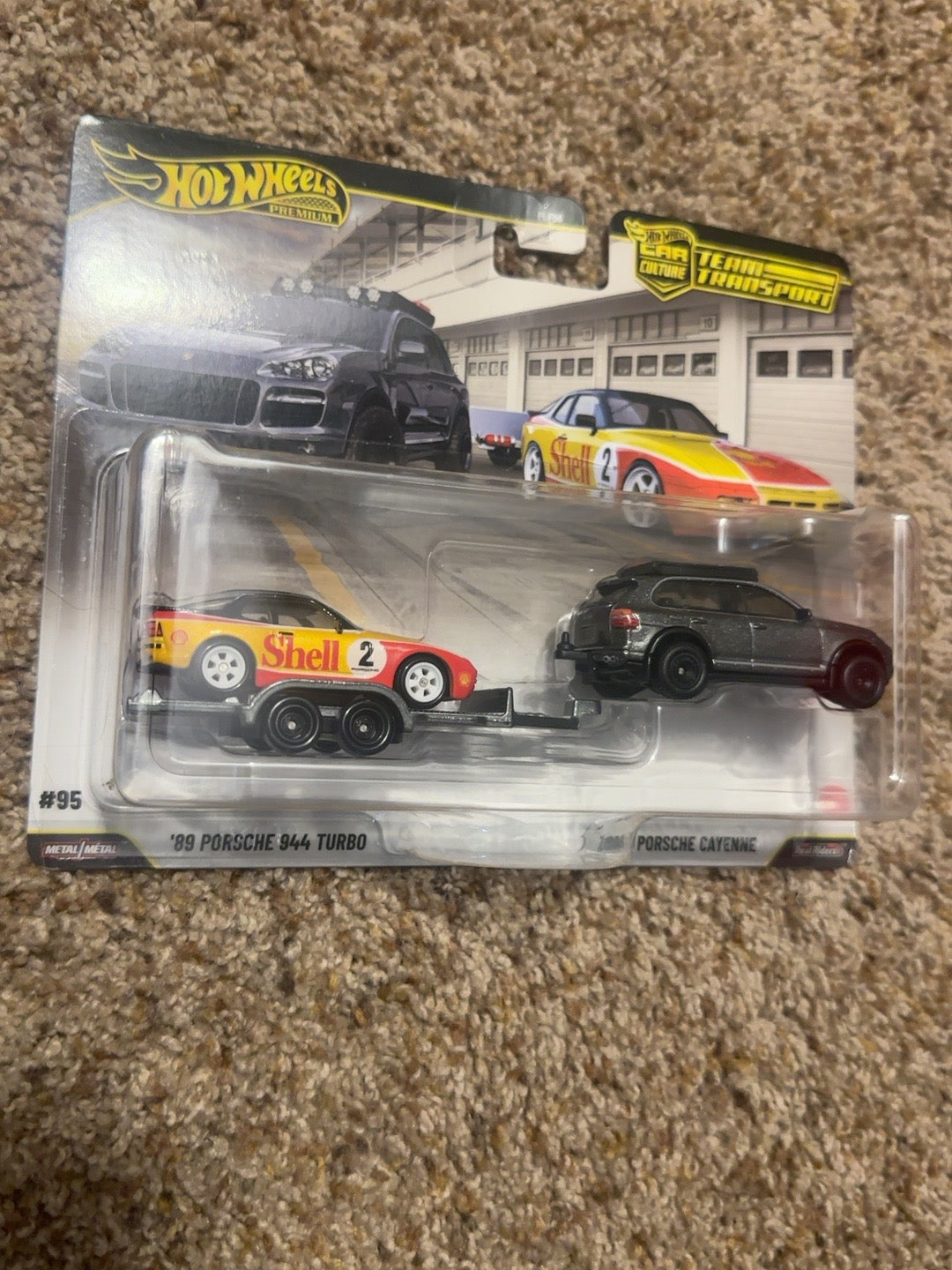 Factory-sealed Team Transport #95 with Porsche 944 Turbo and Cayenne